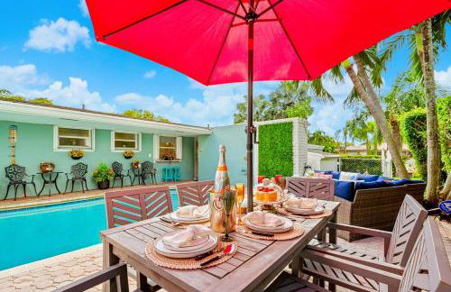 Chic 4BR Htd Pool, 5 min to beach, PAC-MAN, Games - Foto 42