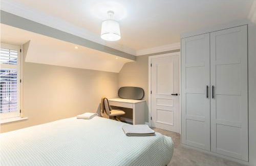 Two-Bedroom House in Beverley Centre with Parking - Foto 23