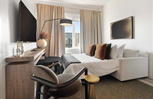 Hyatus Luxury Residences Boston Everett Premier Collection - Photo 25