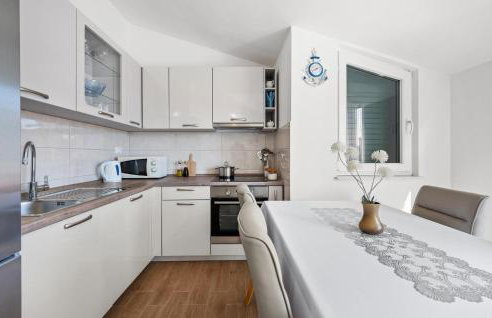 2 Bedroom Gorgeous Apartment In Vezac - Foto 10