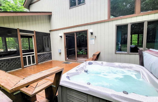 Mountain Memories by Avantstay Hot Tub Enclosed Deck, Large Yard w/ Fire Pit - Foto 41