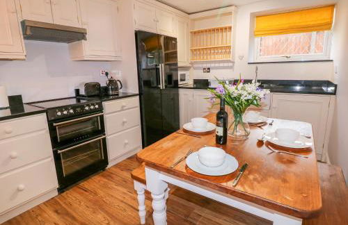 Monk's Cottage - Photo 12