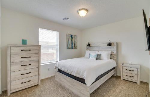 3 Mi to Old Town Albuquerque Townhome with Yard! - Photo 13