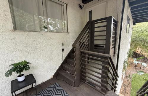 Private getaway in Studio City Hills universal - Photo 23