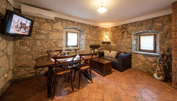 Evići - Foto 4, Kitchen / Dining Room