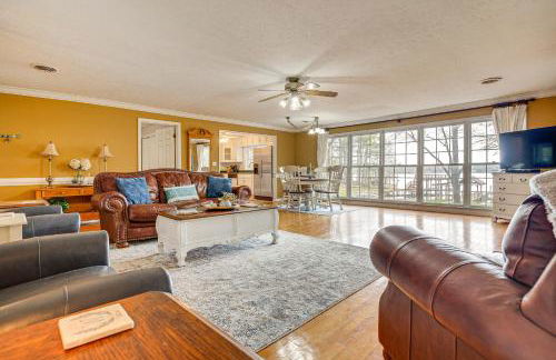 Lakefront Leesburg Home with Private Dock and Ramp! - Photo 4