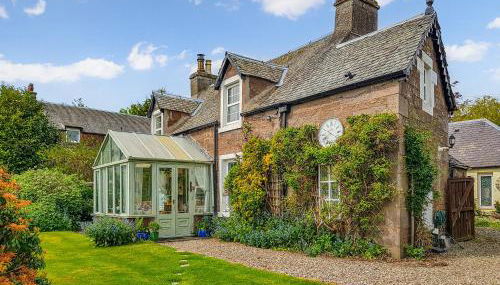 Ivy Cottage - Photo 1