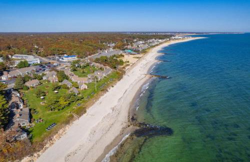 Serenity - Cozy Beachfront Charm Awaits - Photo 33