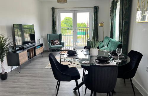 Modern 2 Bedroom Apartment - Photo 31