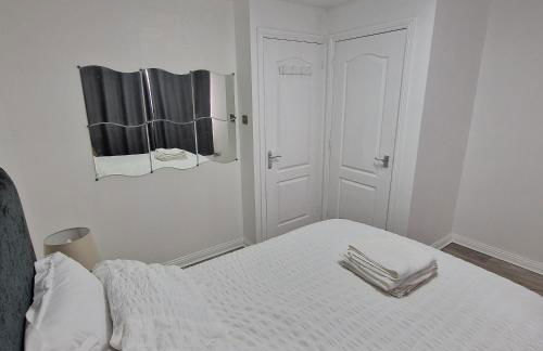 Cosy and Luxurious Home - Photo 5