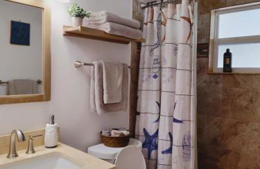 Heated & Screened in Pool - Photo 51