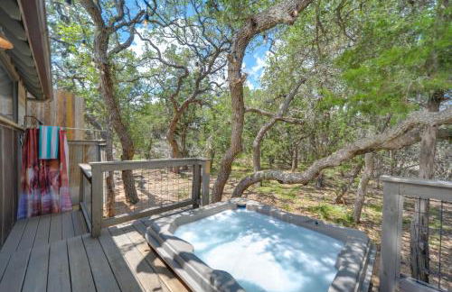 Horse Thief Inn Cabin Retreat with Deck and Hot Tub! - Foto 24