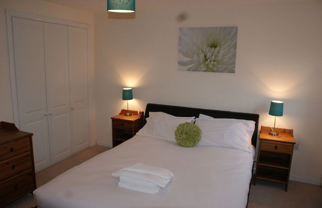 Brunel Crescent - Photo 4