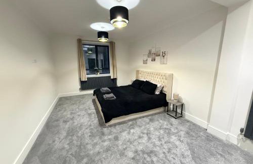 Luxury home 5 bedroom 3 bathroom games room parking - Foto 37