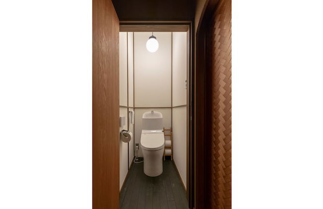 Hinaya Higashiyama - Photo 20