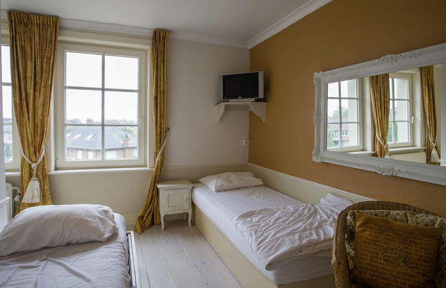 Beautiful Villa Near the Sea - Photo 12