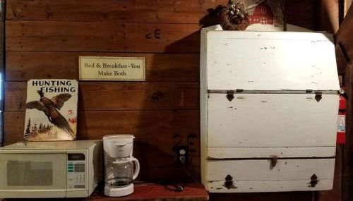 Rustic Barn Rental for a Rural Vacation near Des Moines, Iowa - Photo 4