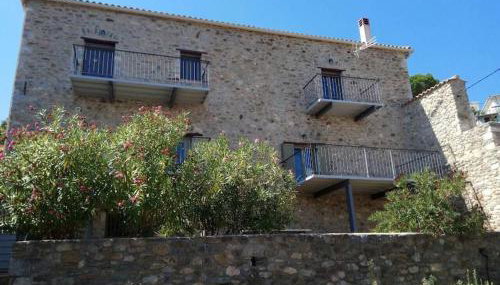 Entire Home in Laconia - Foto 1