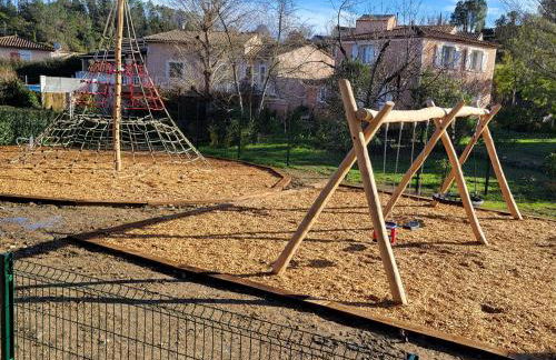 15mn de Cannes, Villa la Soleiade , Gites , type T2, clim, piscine, parking au Lac de Saint-Cassien VAR - Foto 41