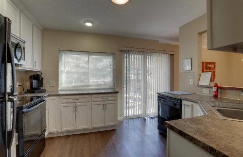 Mins to Blessing Hospital, Miss River, Country Club - Foto 21