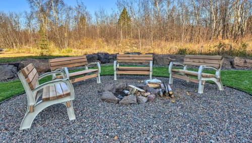 North Shore Cabin with Fire Pit By Gooseberry Falls! - Foto 2
