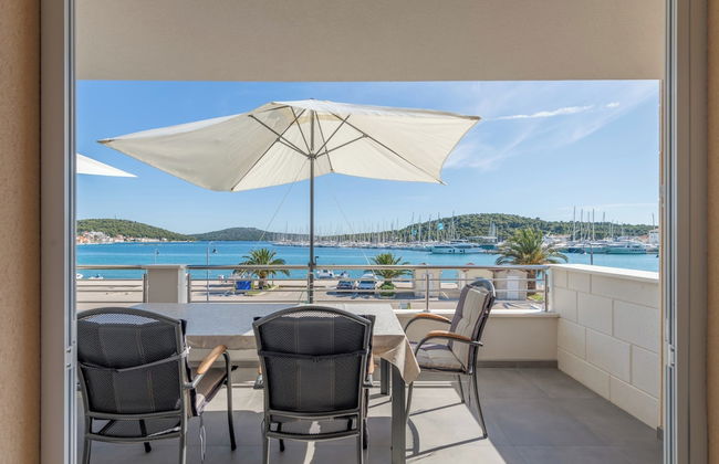 Seafront apt With Terrace, 4 Bedrooms and Mooring - Foto 40