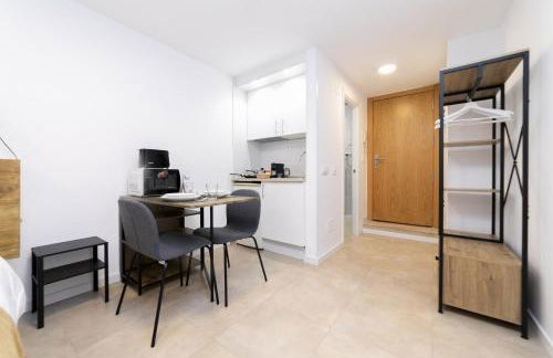 Regency VII - Ferga Suites - Photo 6