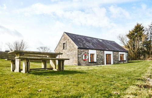 Penuwch Boathouse, Waterside Cottage with indoor Pool, Sauna & Parking - Photo 27