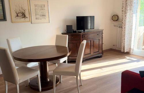 Eva 's flat with large sunny balcony and lagoon view - Foto 2