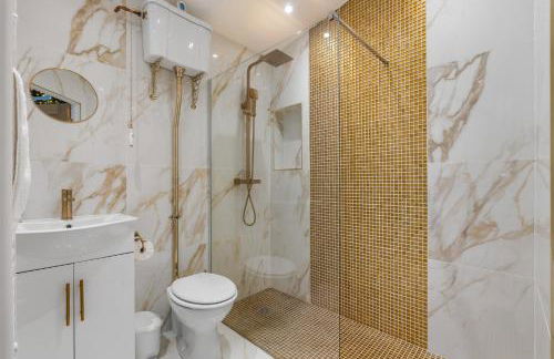 Ivy Cottage Holiday Cabins - Photo 8