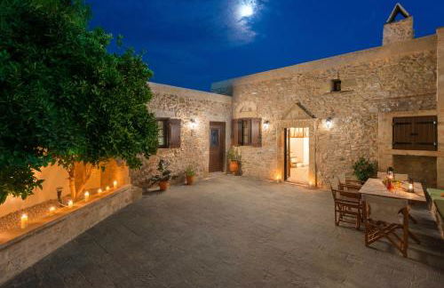 Rodia House - Photo 2