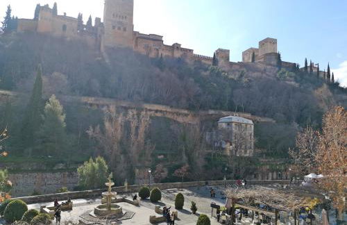 The Nasrid Palace from your bed ! - Photo 31