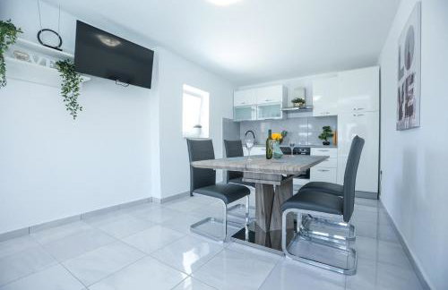 Casa Mia with Pool - Foto 9