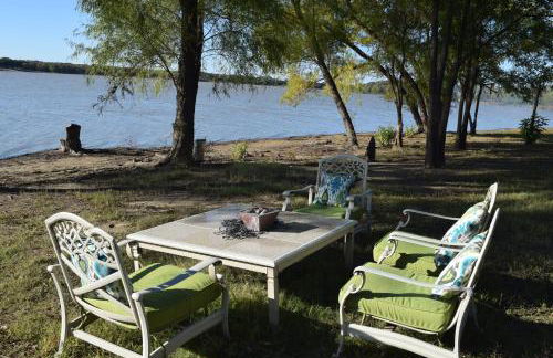 Lake front Studio - Photo 26