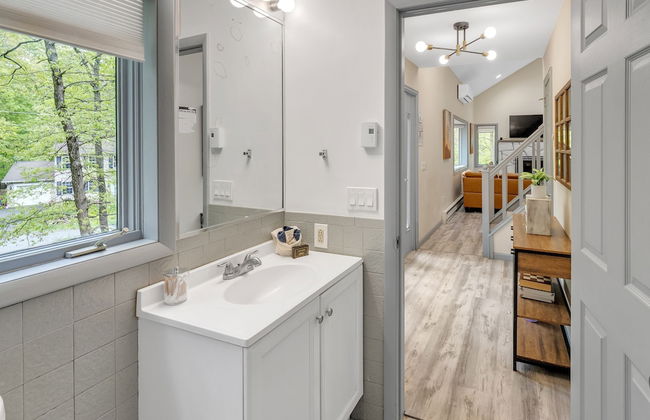 Pocono Escape - Cozy 5br - Sauna-billiard 5 Bedroom Home by RedAwning - Foto 25