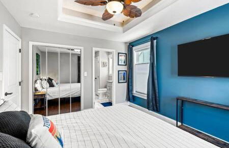 Family Home in Oakwood, 12 Mins to Campus, Patio, Washer Dryer, 2 Bathrooms, Utilities and Internet Included, Great for Students or Families, Charming Oakwood-Lincoln Park Home, 10 Walk to Dining, 24 Hour Hospitality Team - Foto 10