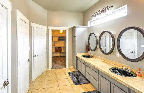 Elegant Smithfield Home with Views - 6 Mi to USU! - Foto 19