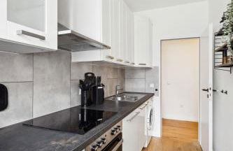 NASA Homes I Moderne Suite I Zentral I 3 Zimmer I Balkon und Aufzug I neu renoviert I Smart TV I Hotelbetten - Foto 8