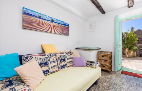 3 Bedroom Lovely Home In Nerezine - Foto 7