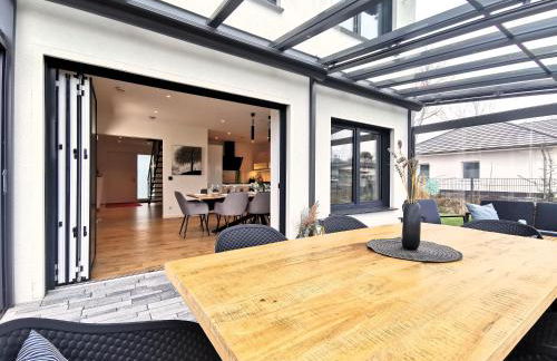 BohnApartments Luxury Villa Berlin - 210qm - Wintergarten - Kamin - 4 kostenlose Parkplätze - 6 Schlafzimmer - Neubau - Luxusausstattung - Foto 14