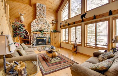 Waubun Lake Cabin with Private Dock and Fire Pit! - Foto 1