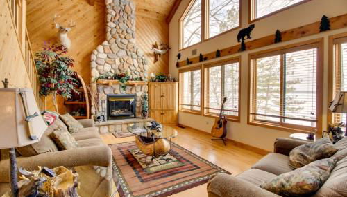 Waubun Lake Cabin with Private Dock and Fire Pit! - Foto 1