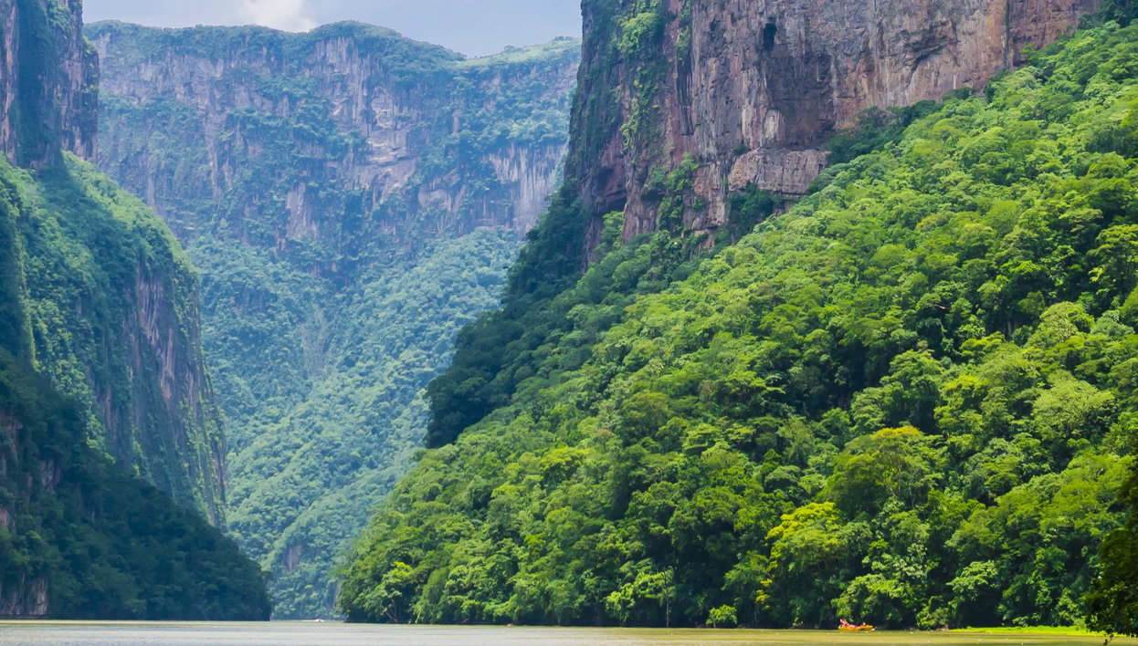 Sumidero Canyon & Cristo de Chiapas Viewpoints + Zoomat Tour - Foto 1