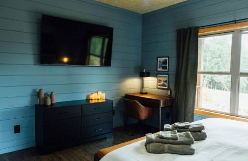 Luxe Lodge Escape - Hot Tub-Outdoor Movies-Game Room-Fire Pit - Foto 46