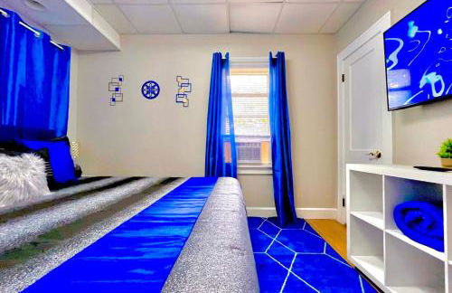 The Sapphire Haven - Your Old Brooklyn Oasis Awaits Families, Couples, Business Travelers Near Downtown With Parking, 300 MB WiFi & Self Check-In - Foto 26