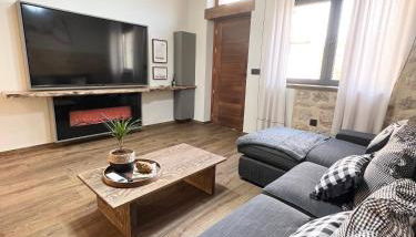 BÁNOVA APARTAMENTO TURÍSTICO - Photo 3