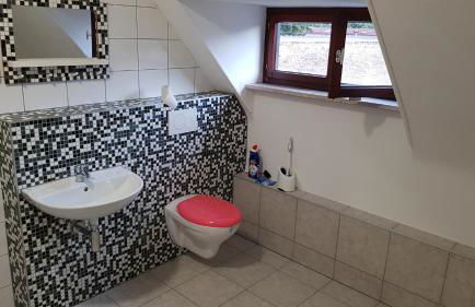 Handwerker Unterkunft Monteurzimmer mit Gemeinschaftsbad in Brebach - Photo 3