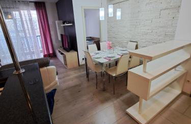 Apartment Holiday in Split, near the old town, three rooms, balcony, garage - Photo 38