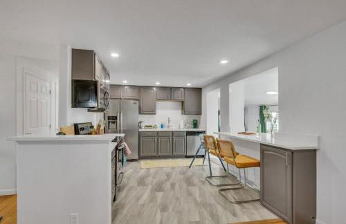 15min to Denver - AirHockey - Arcade - Minigolf - Sleeps10 - Foto 48