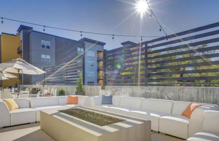 Landing Beautiful 1BD Pool Gym - Foto 25